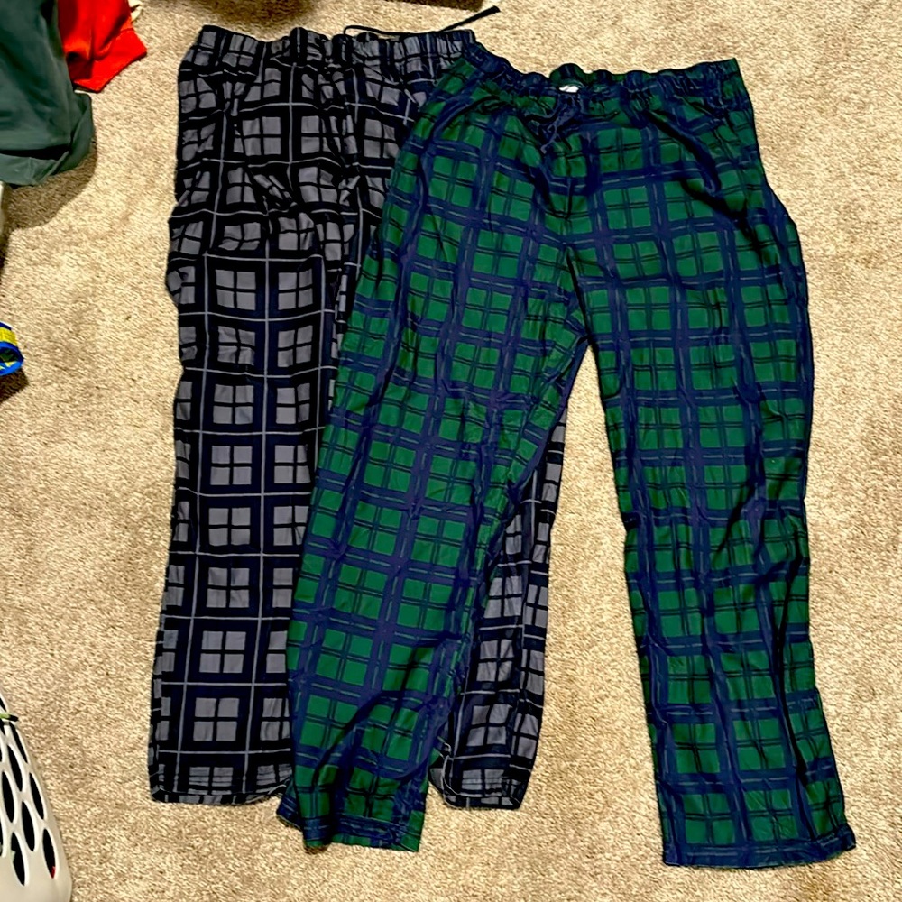 Polyester pajama pants size 32 waist